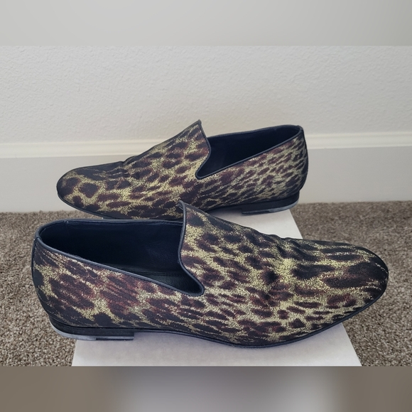 Shoes - Picture 4 of 5